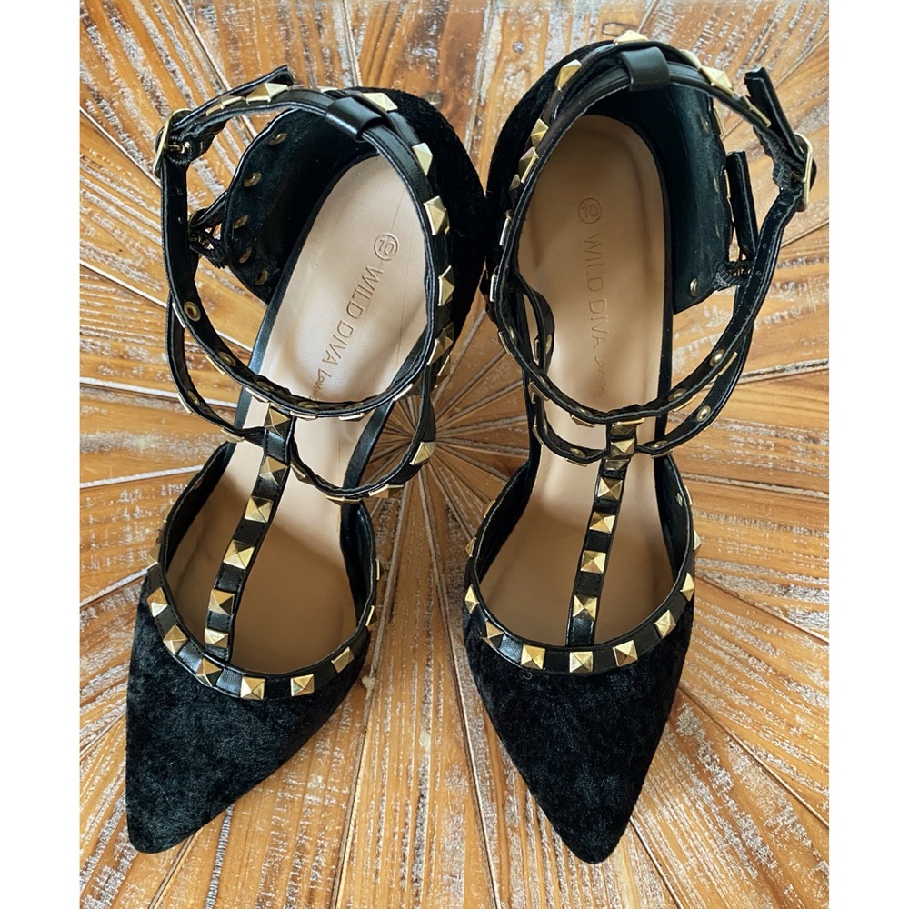 Size 10 EUC Wild Diva Studded Heels With Ankle Straps - Picture 4 of 11